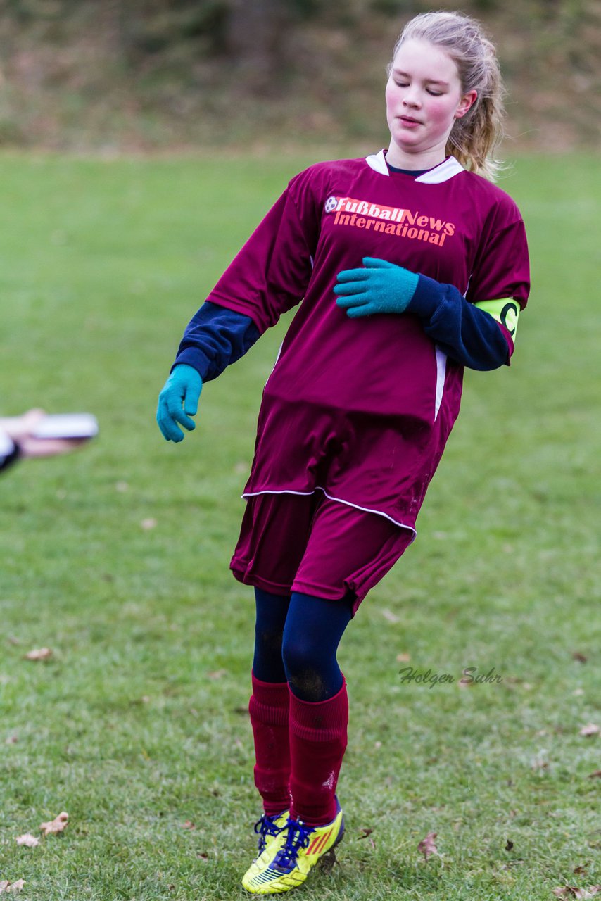 Bild 101 - B-Juniorinnen TSV Gnutz o.W. - SV Henstedt Ulzburg II : Ergebnis: ca. 5:0